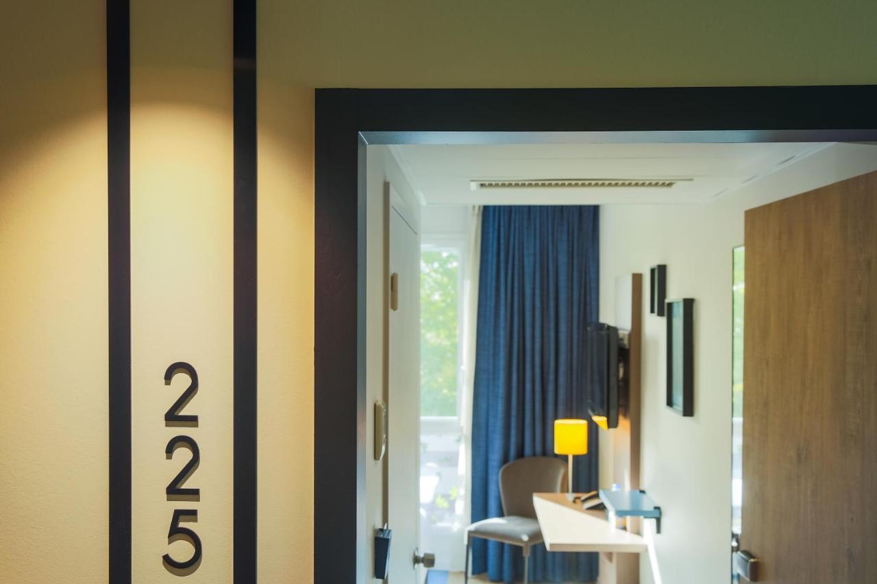 The Originals Boutique Hotel Restaurant Saint James, Montaigu-Vendee Exteriér fotografie