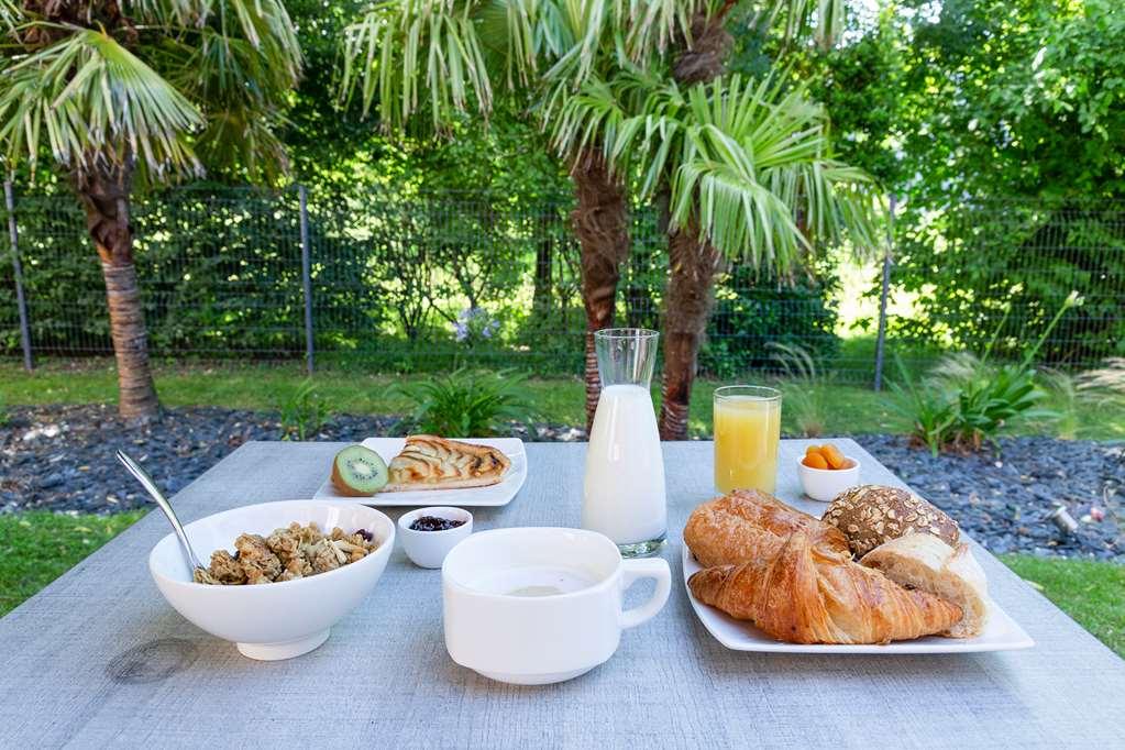 The Originals Boutique Hotel Restaurant Saint James, Montaigu-Vendee Vybavení fotografie