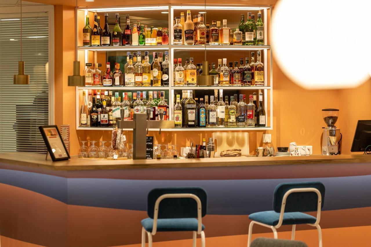 The Originals Boutique Hotel Restaurant Saint James, Montaigu-Vendee Exteriér fotografie